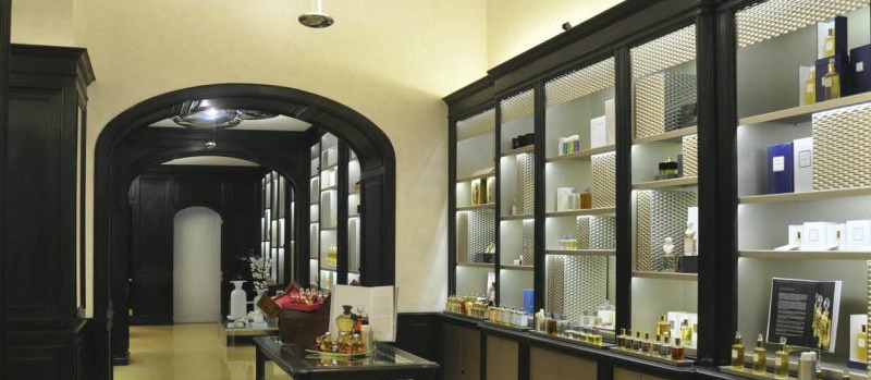 perfumaria de luxo em Roma comprar-cosmeticos-e-perfumes-importados-em-roma-3