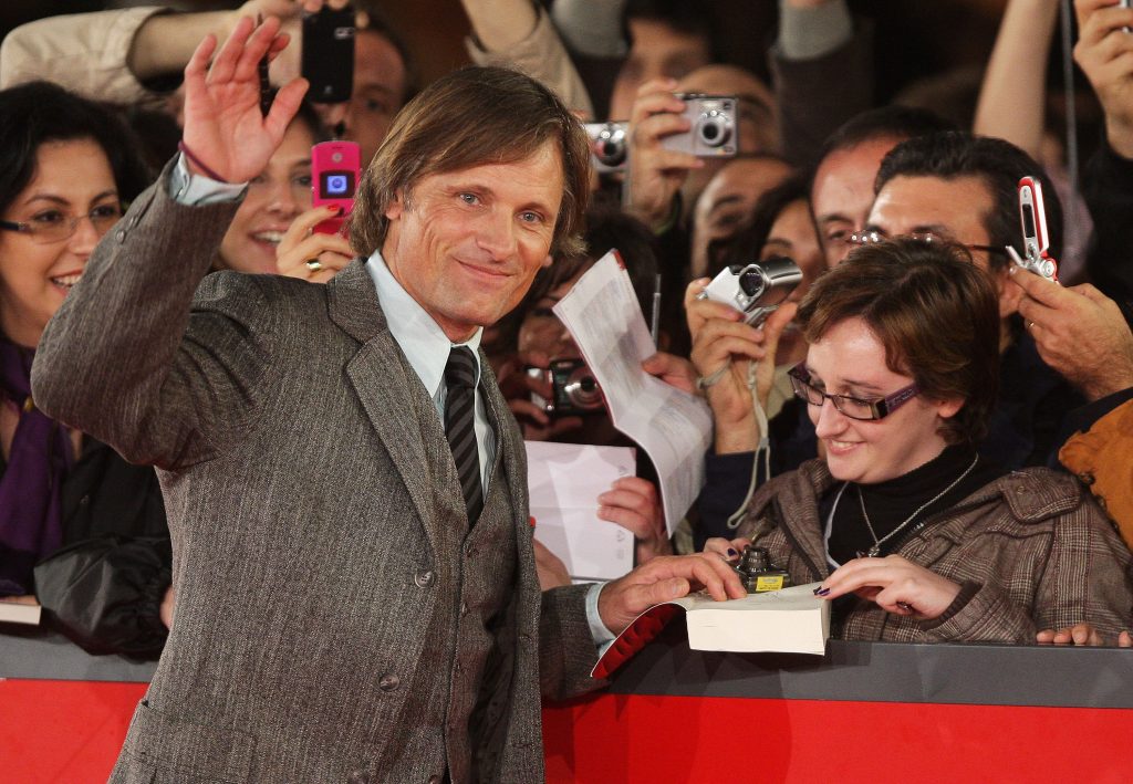 ROME - OCTOBER 26: Actor Viggo Mortensen attends the 'Good' premiere during the 3rd Rome International Film Festival held at the Auditorium Parco della Musica on October 26, 2008 in Rome, Italy. (Photo by Venturelli/WireImage)